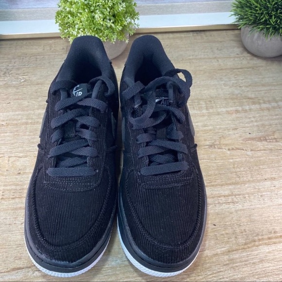 Nike Air Force 1. New in box. Corduroy black. - Picture 9 of 9